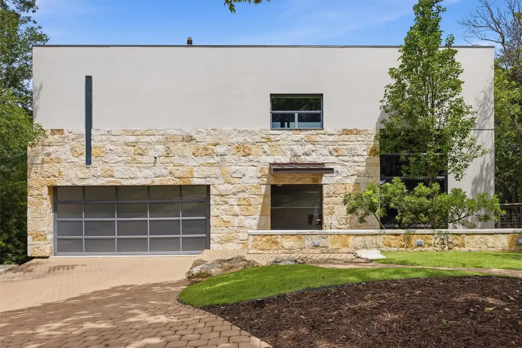 6 Sugar Shack Drive, West Lake Hills