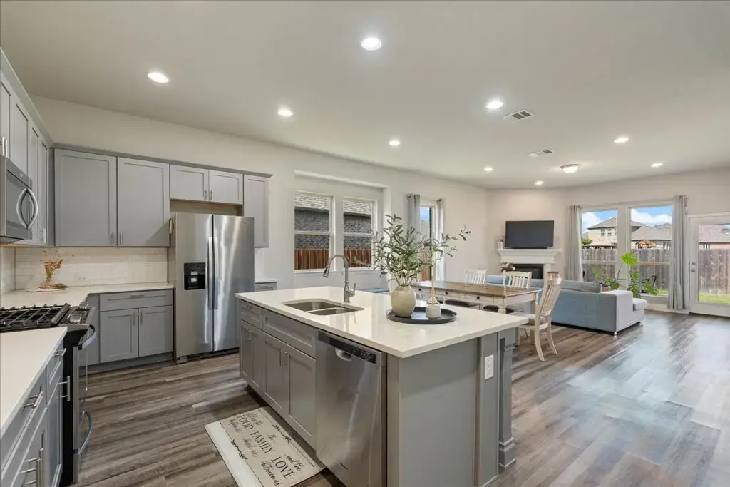 1313 Mustang Brook Lane, Leander