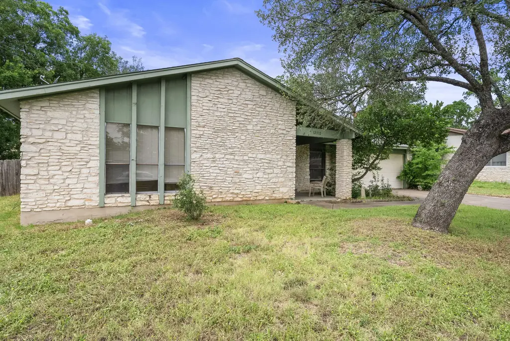 12332 Deerbrook Trail, Austin