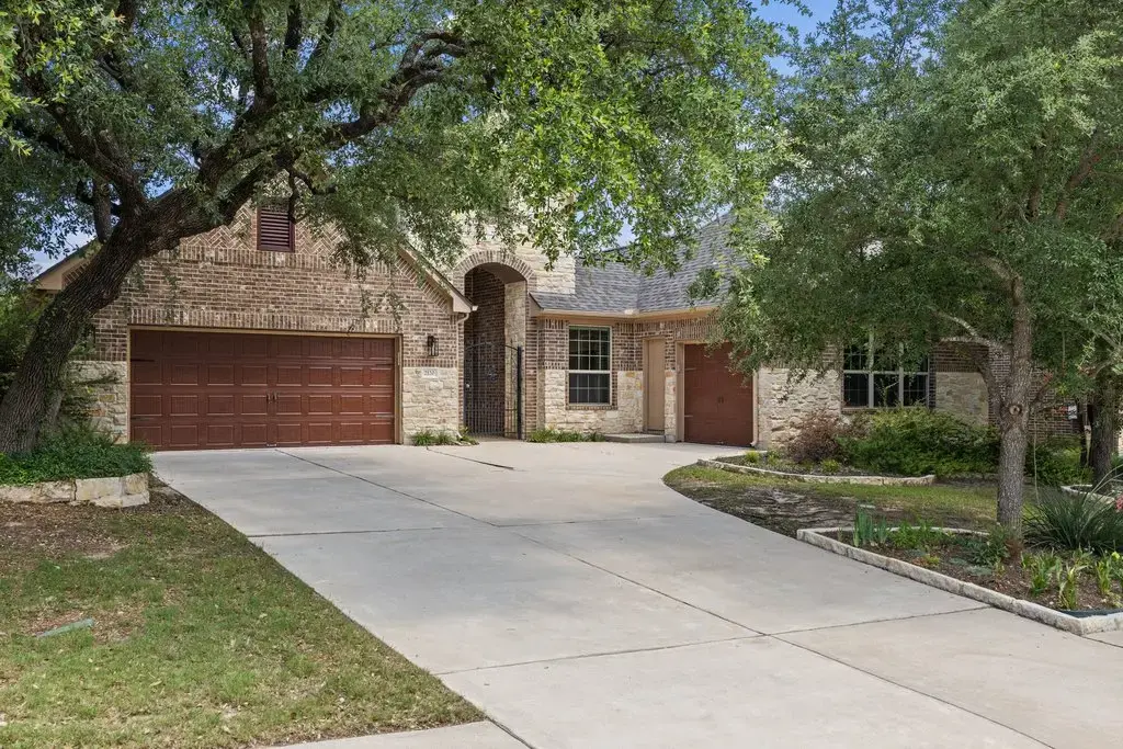 2120 Peoria Drive, Leander