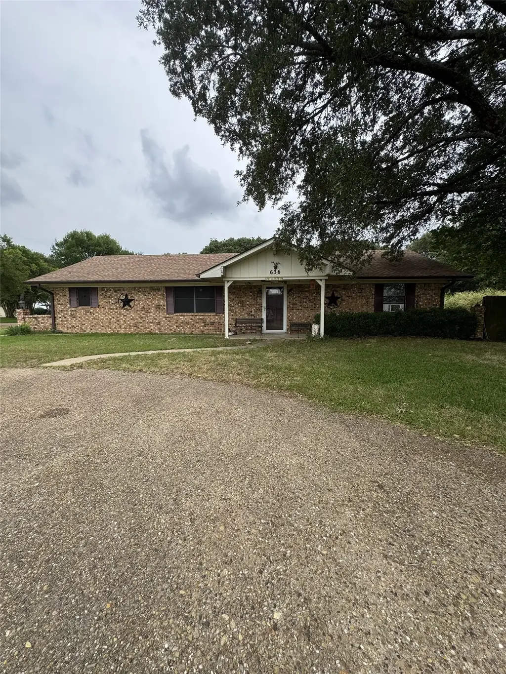 636 E Kempner Street, Mabank
