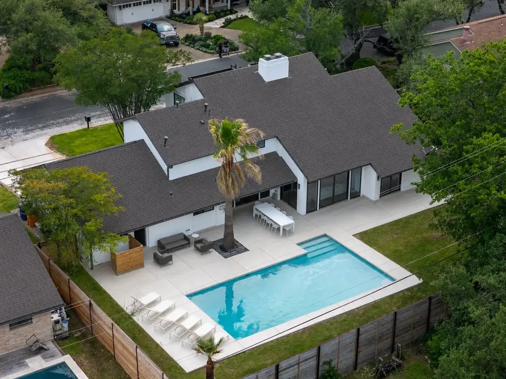 4502 Mountain Path Drive, Austin