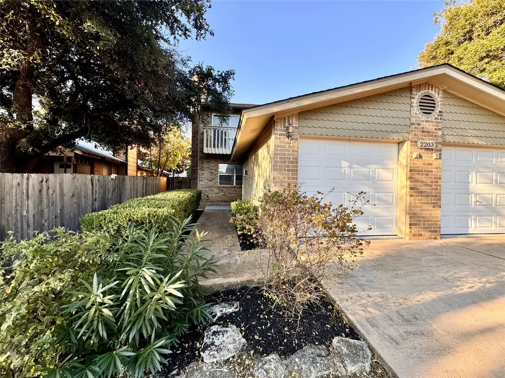 2203 Granberry Drive A, Austin