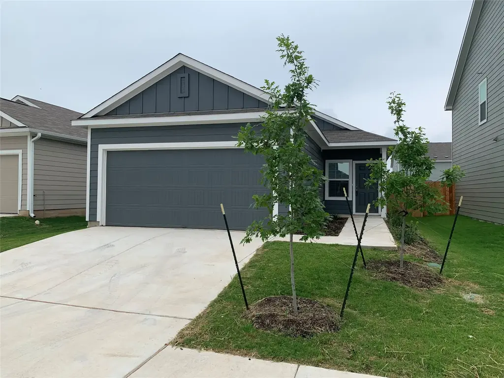 414 Bullhead Road, Bastrop