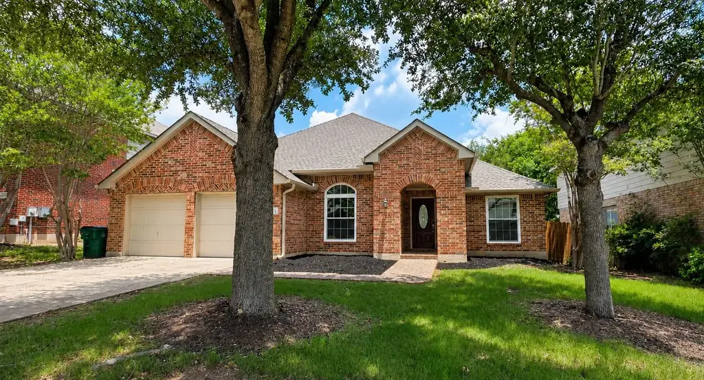 2206 Hayfield Square, Pflugerville