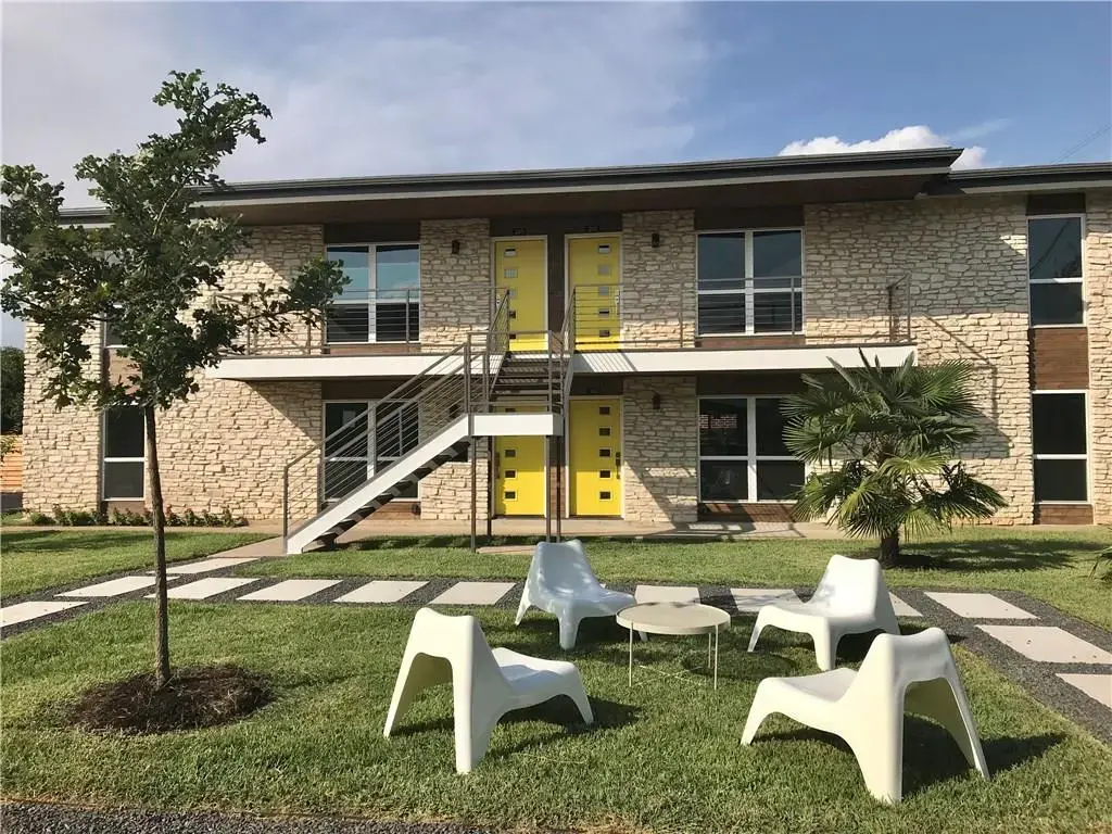 8605 Putnam Drive 202, Austin
