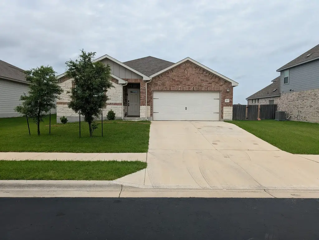 1015 Bluejack Way, Hutto