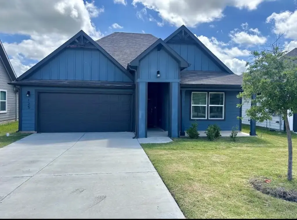 125 Sweetwater Creek Lane, Hutto