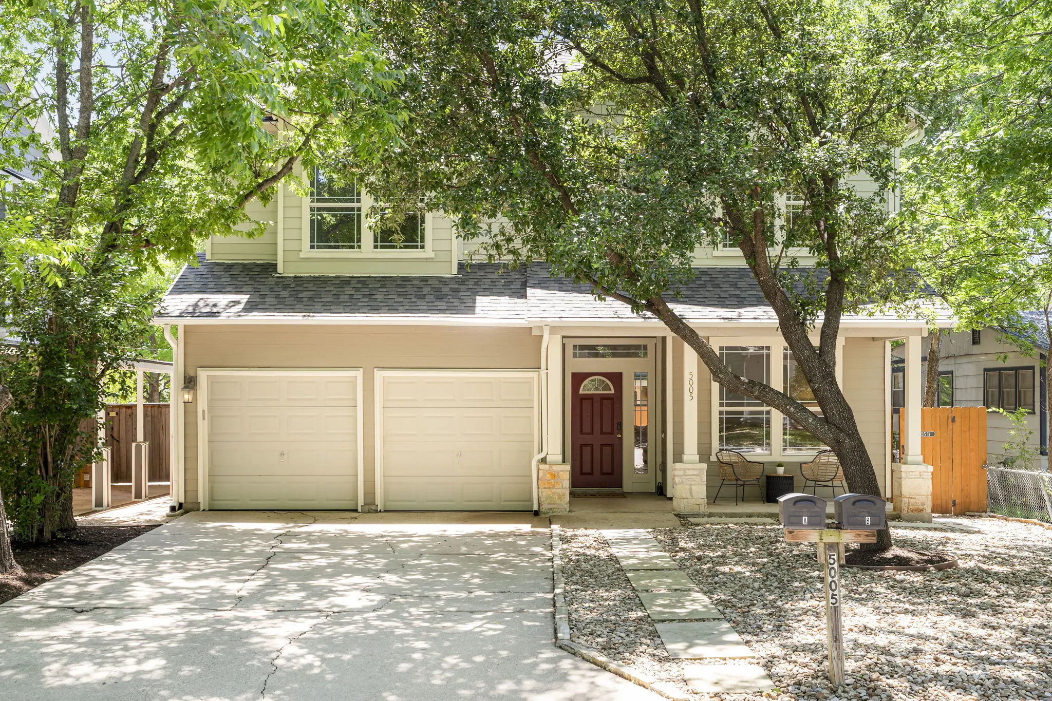 Photo of Listing #1496698