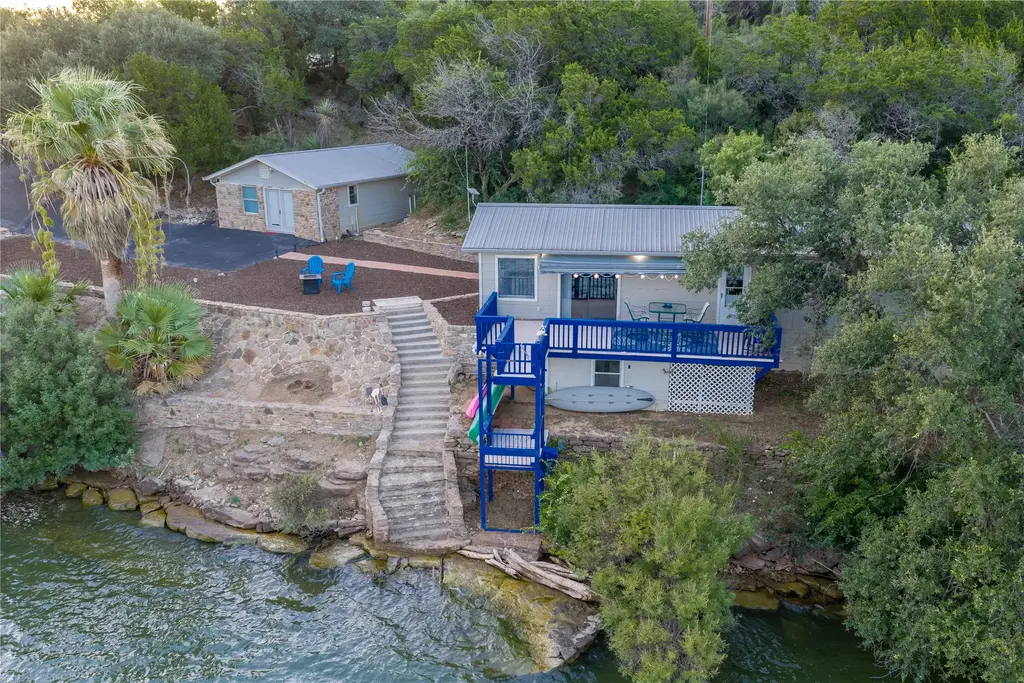 603 Waterway Lane, Burnet