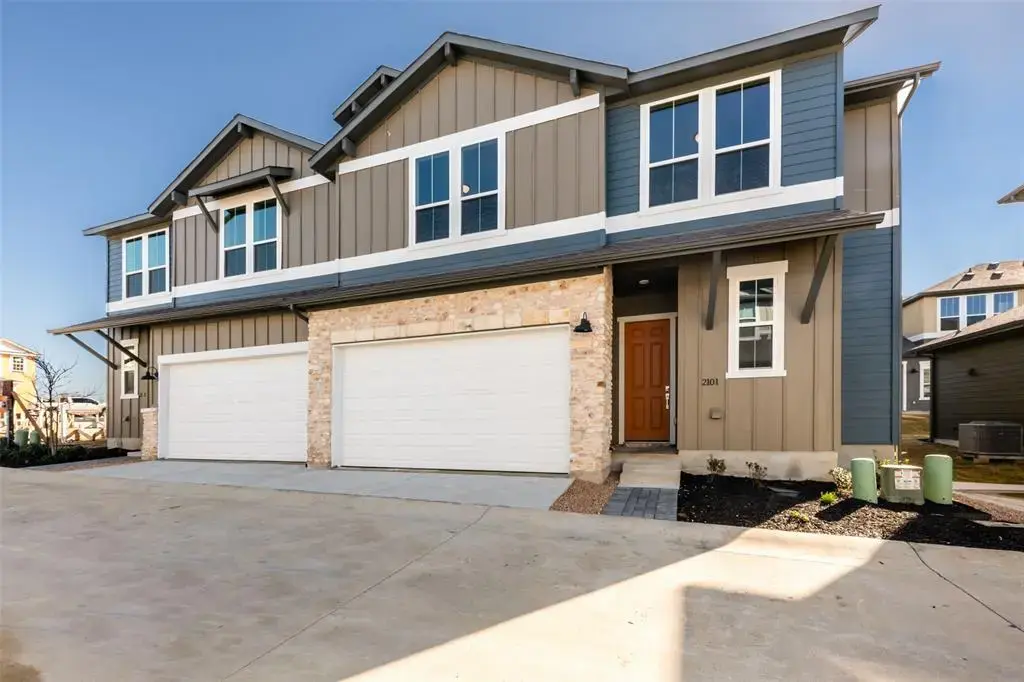 1015 Vista View Drive 2101, Georgetown