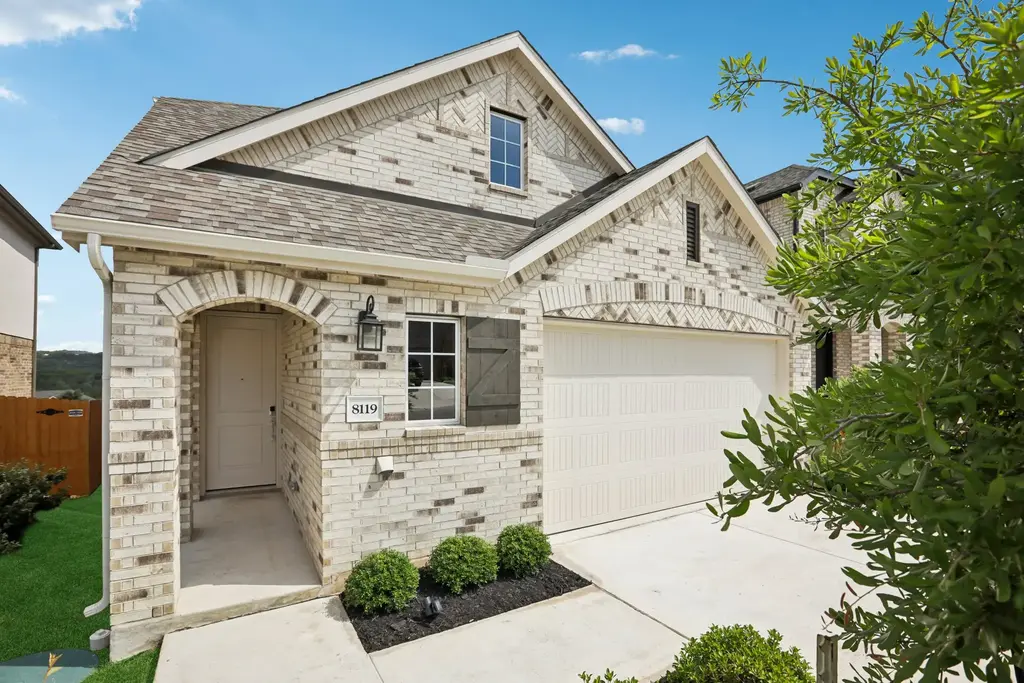 8119 Purple Aster Pass, Lago Vista