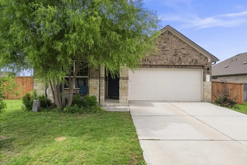 13900 Mc Arthur Drive, Manor