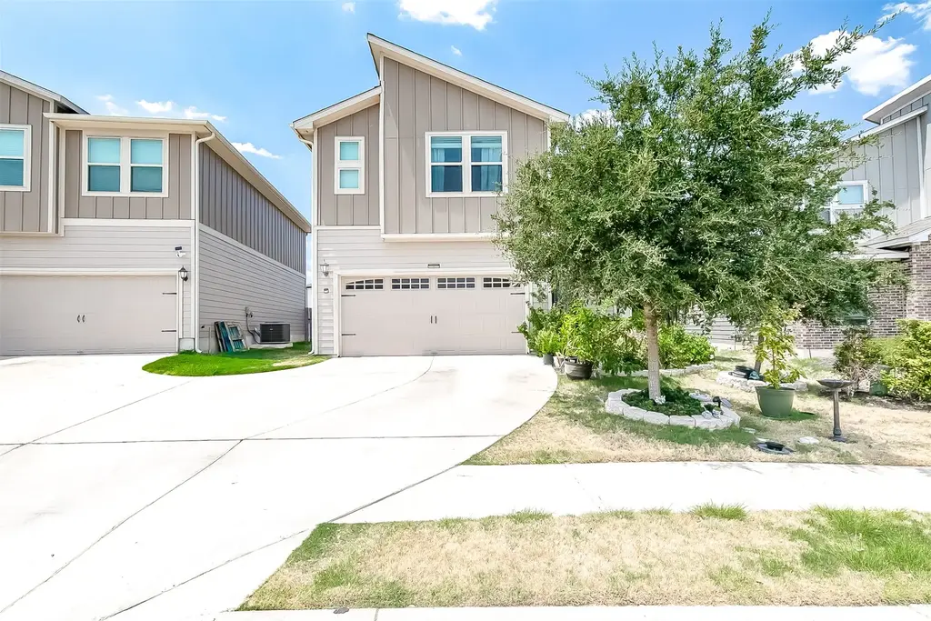 15912 Cadoz Drive, Austin
