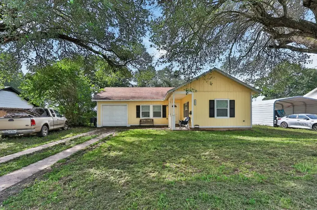 1002 Haley Avenue, Rockdale