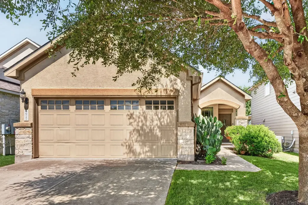 9917 Wading Pool Path, Austin