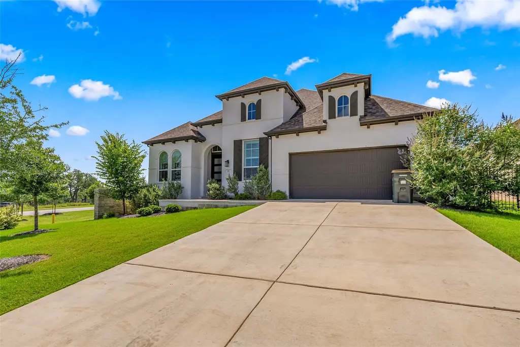 121 Running Bird Road, Austin