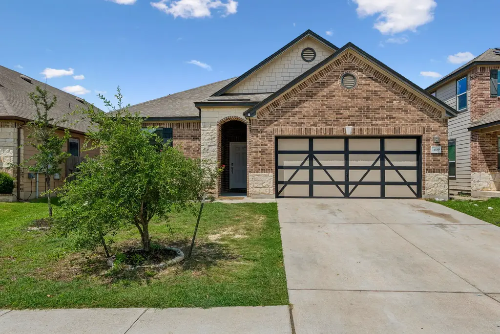 14109 James Garfield Street, Manor
