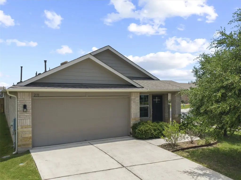 233 Baron Creek Trail, Bastrop