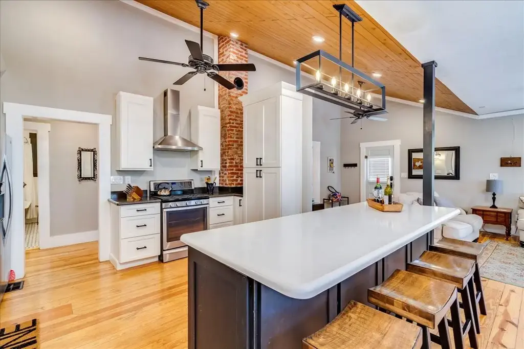 506 Shaw Avenue, Fredericksburg