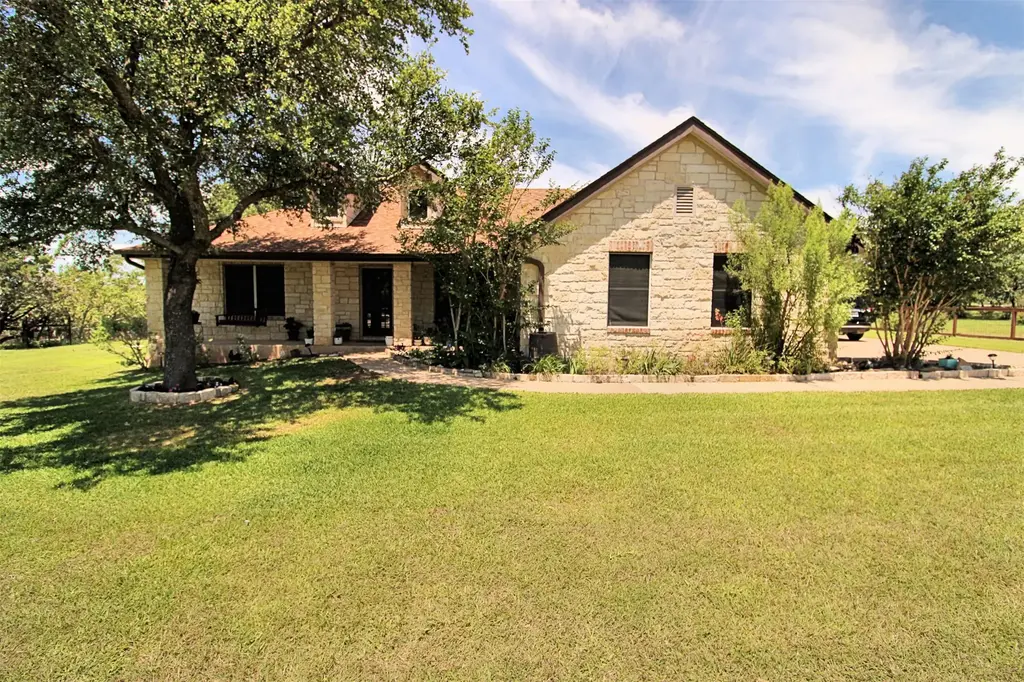 10260 Twin Lake Loop, Dripping Springs