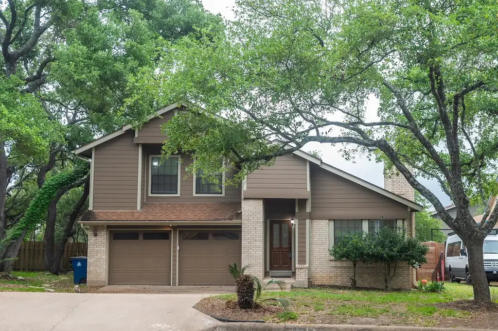 11513 Juniper Ridge Drive, Austin