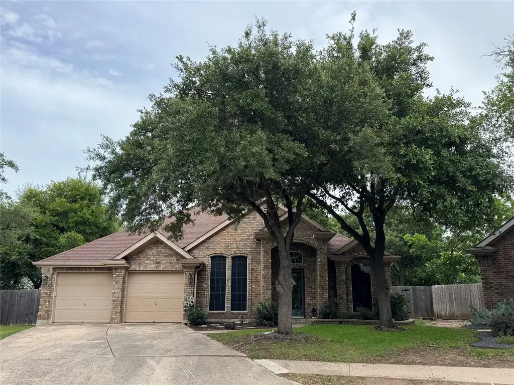 8001 Tallyho Trail, Austin