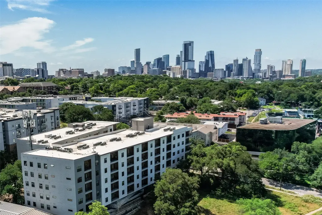 2500 Longview Street 318, Austin