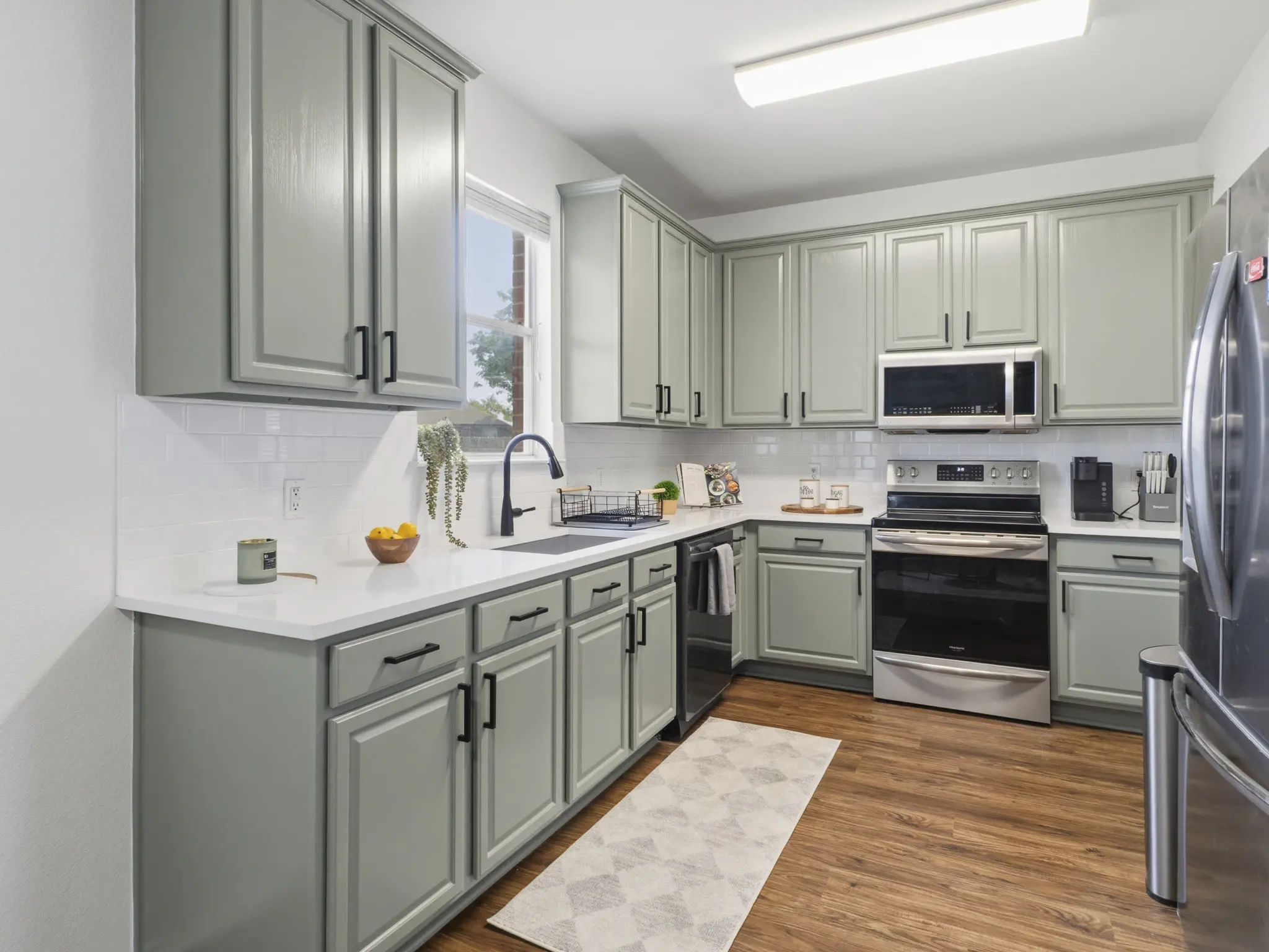 Photo of Listing #1315142