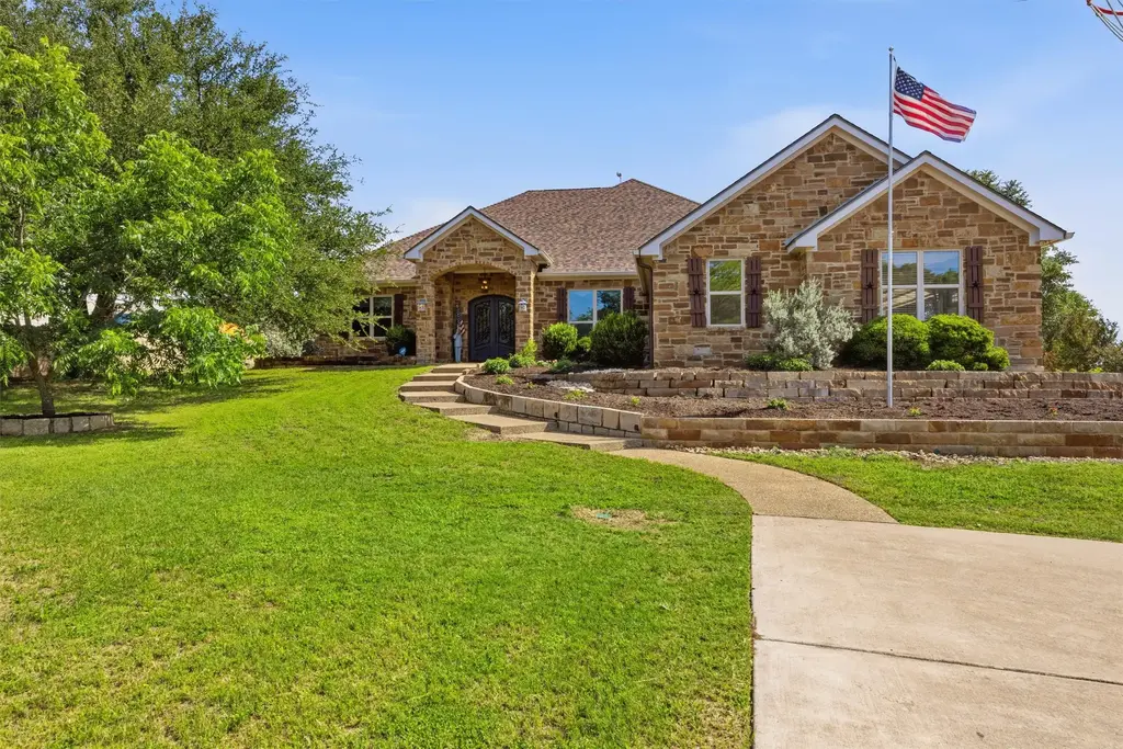 4366 Royal Street, Salado