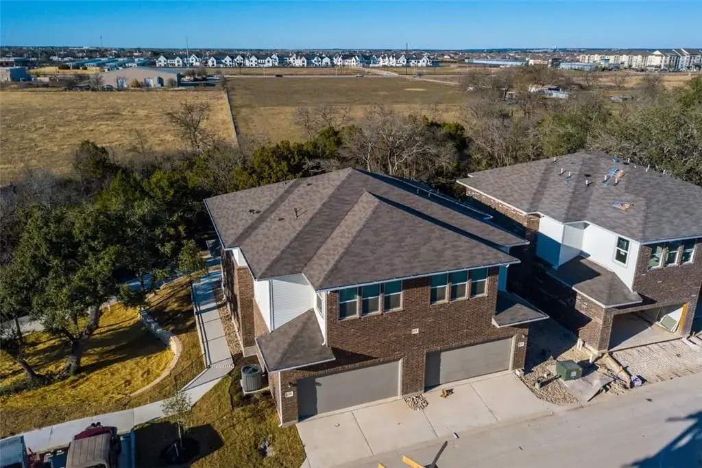 605 W South Street 432, Leander