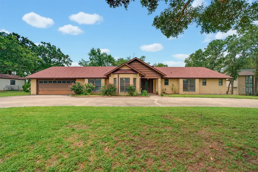 133 Champions Drive, Rockdale