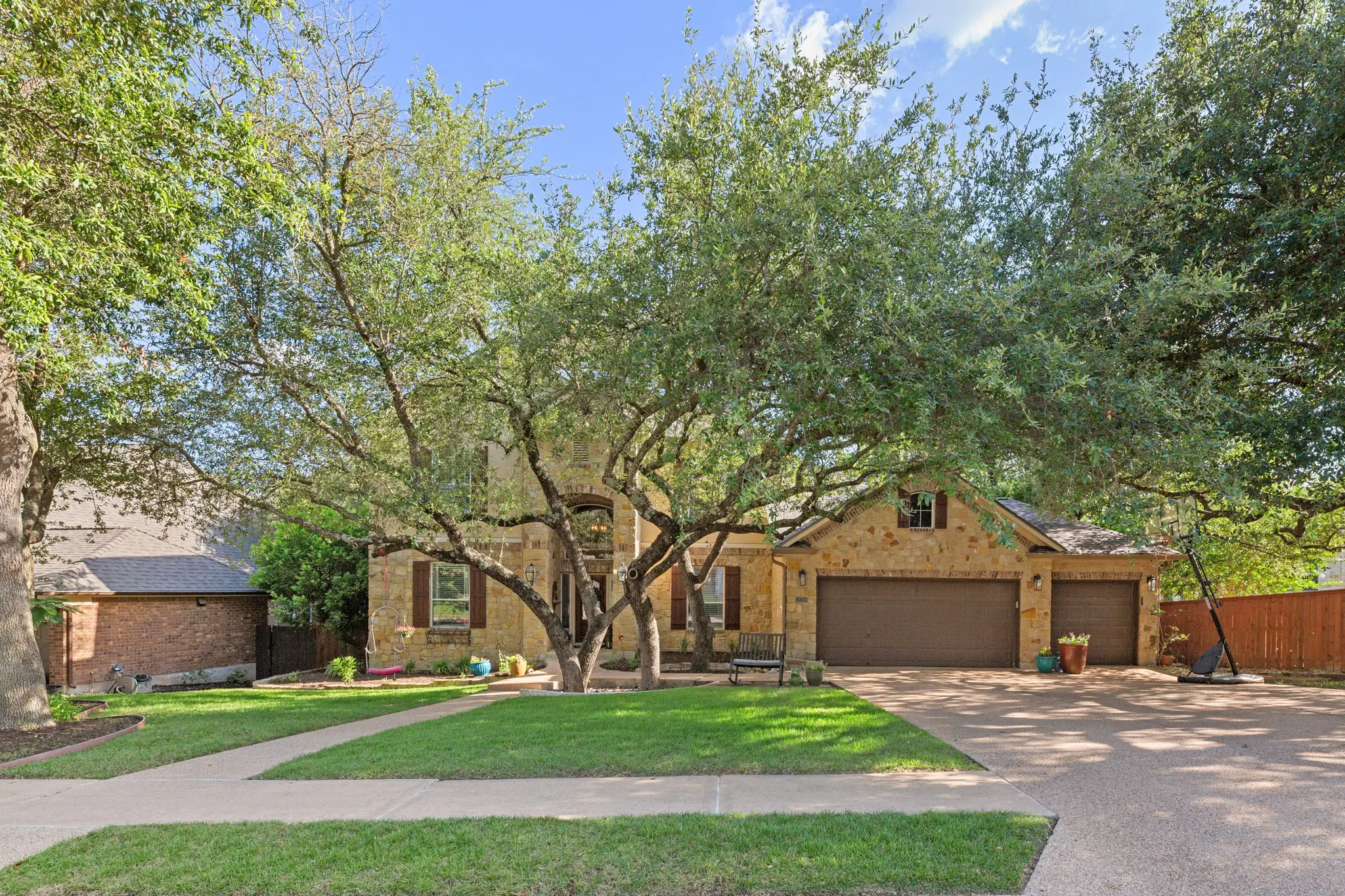 Photo of Listing #4869971