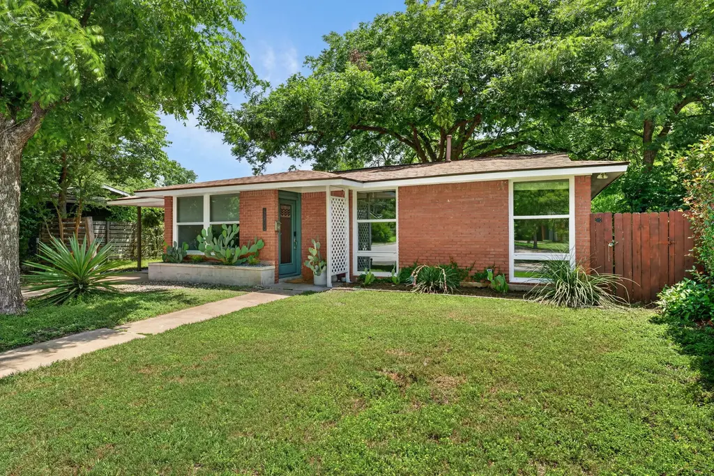 6215 Peggy Street, Austin