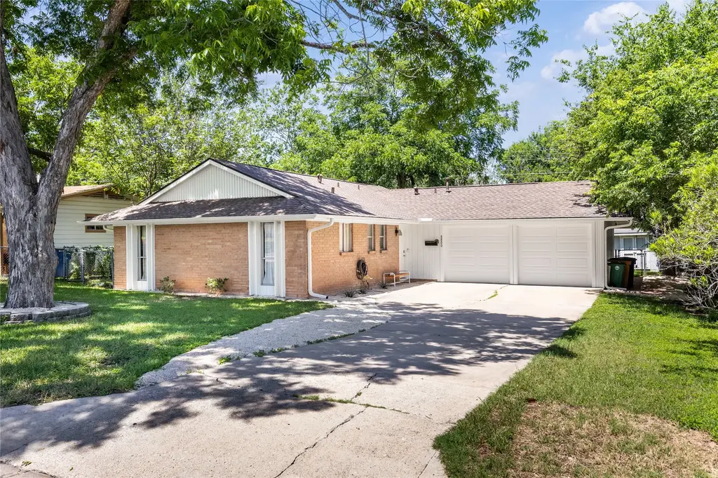 8800 Parkfield Drive, Austin
