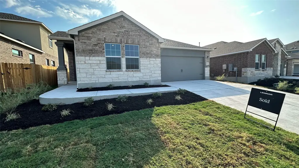 1704 Frontenac Street, Leander