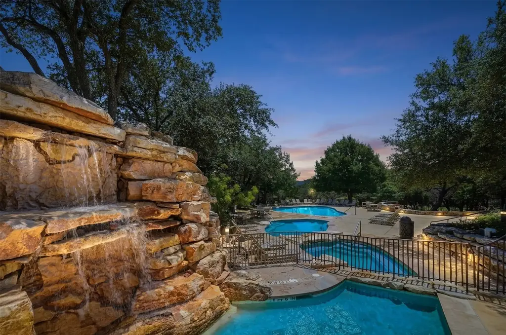17808 Maritime Point Drive 302, Jonestown