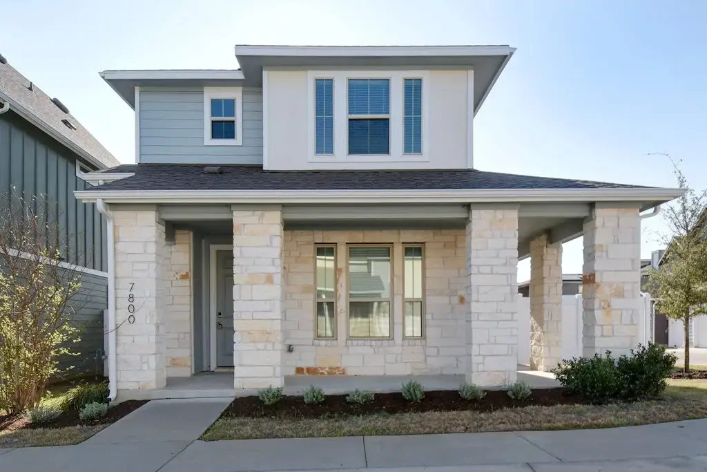 7800 Moody Bend, Austin