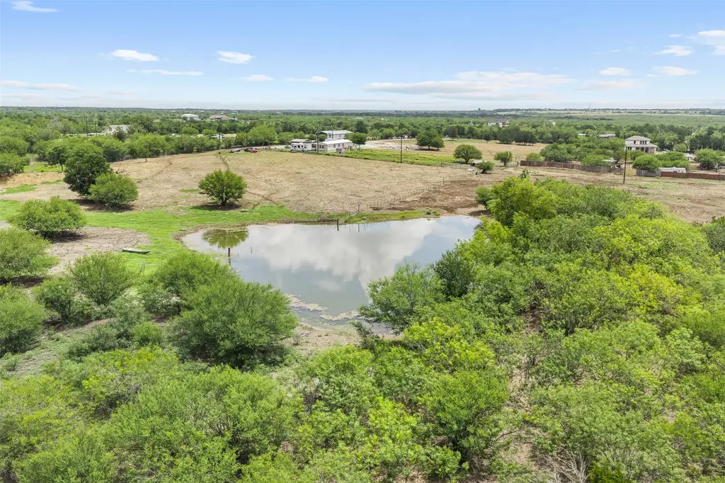 3315 Dry Creek Road, Lockhart