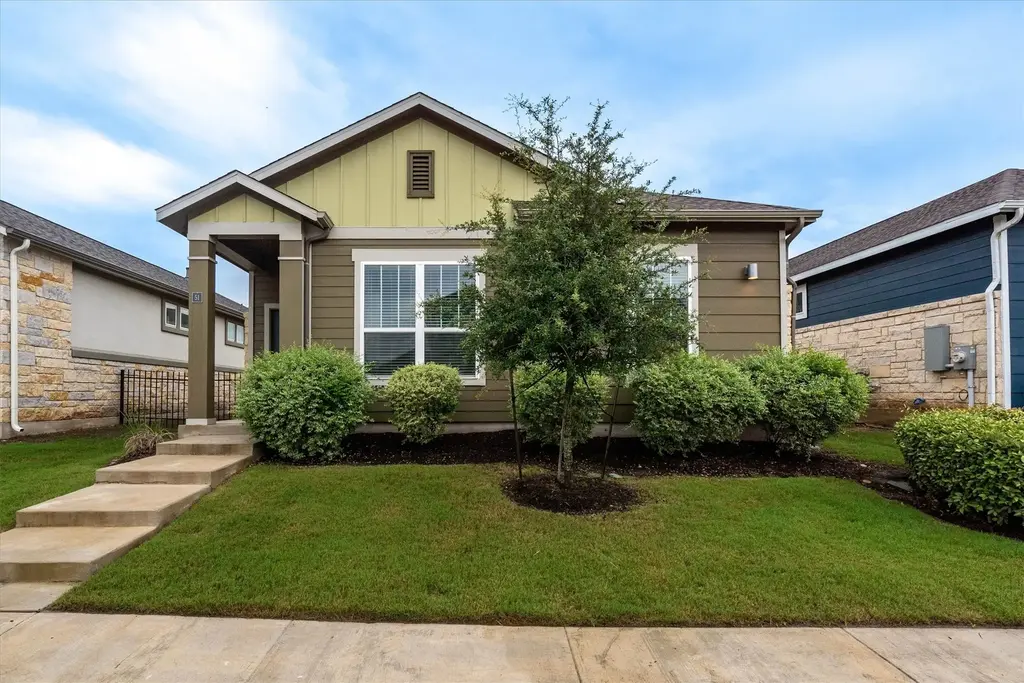 2800 Joe Dimaggio Boulevard 51, Round Rock