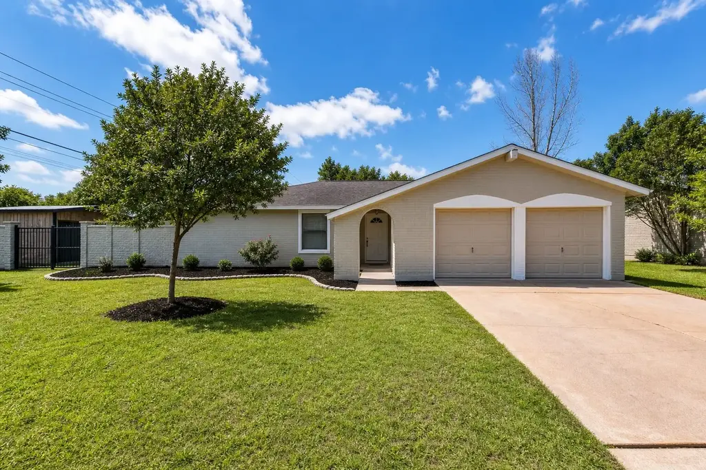 1105 Green Meadow Drive, Round Rock