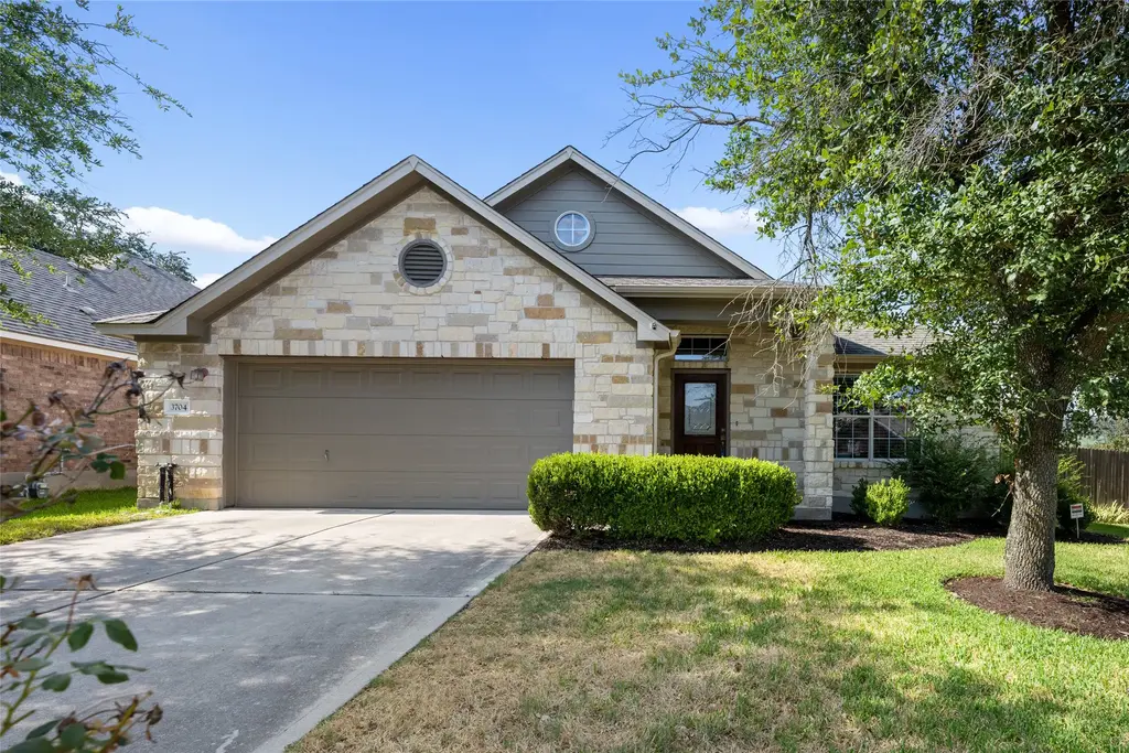 3704 Pine Needle Circle, Round Rock