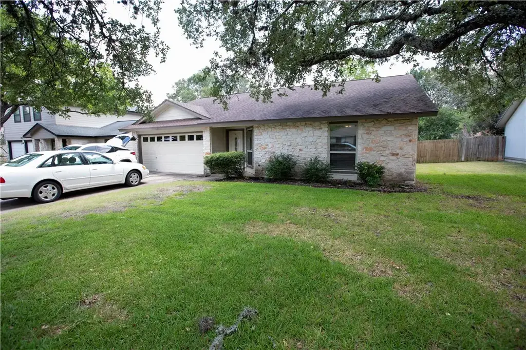 4913 Wing Road, Austin