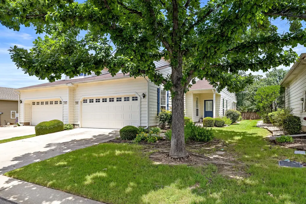 308 Portsmouth Drive, Georgetown