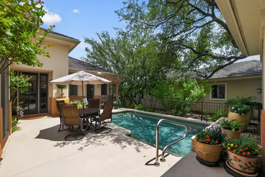 2305 Barton Creek Boulevard 40, Austin