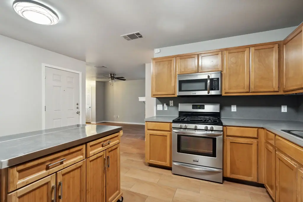 2907 Kestrel Drive A, Austin