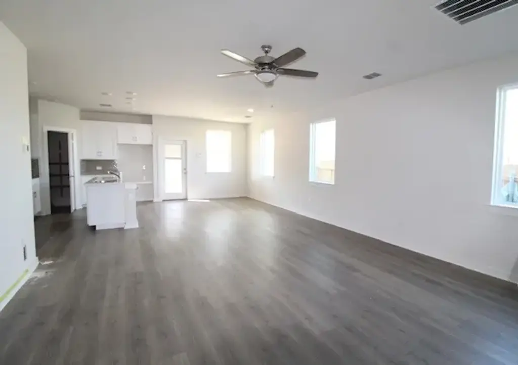 279 Garner, Kyle