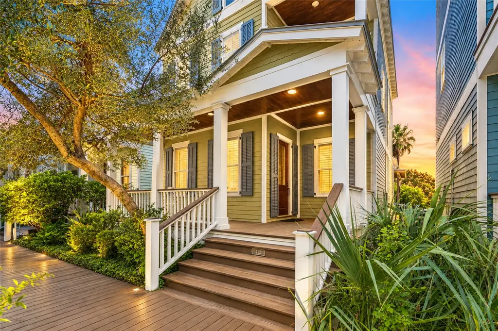 412 Sailhouse Way, Rockport
