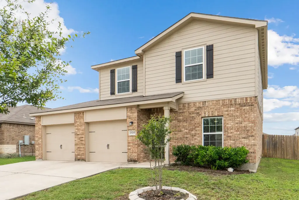 1579 Violet Lane, Kyle