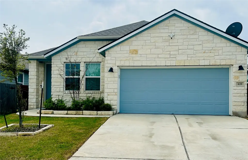 428 Gaida Loop, Georgetown